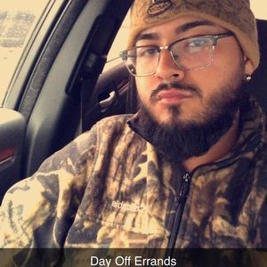 Meet your Posher, Alejandro